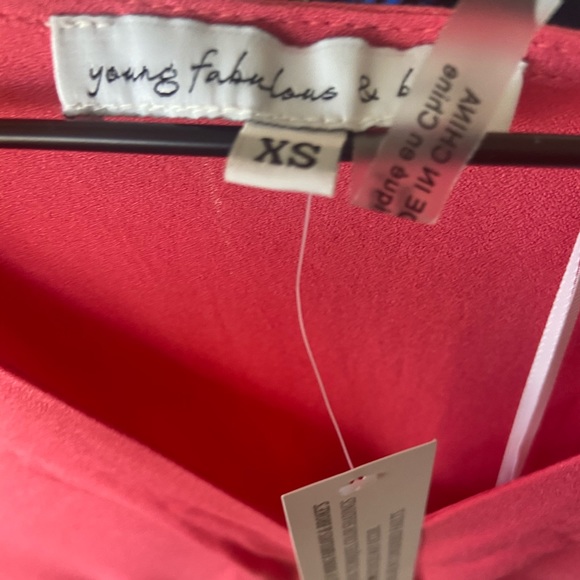 XS 🔖 YOUNG BROKE & FABULOUS Blouse Top Pink - Picture 7 of 7